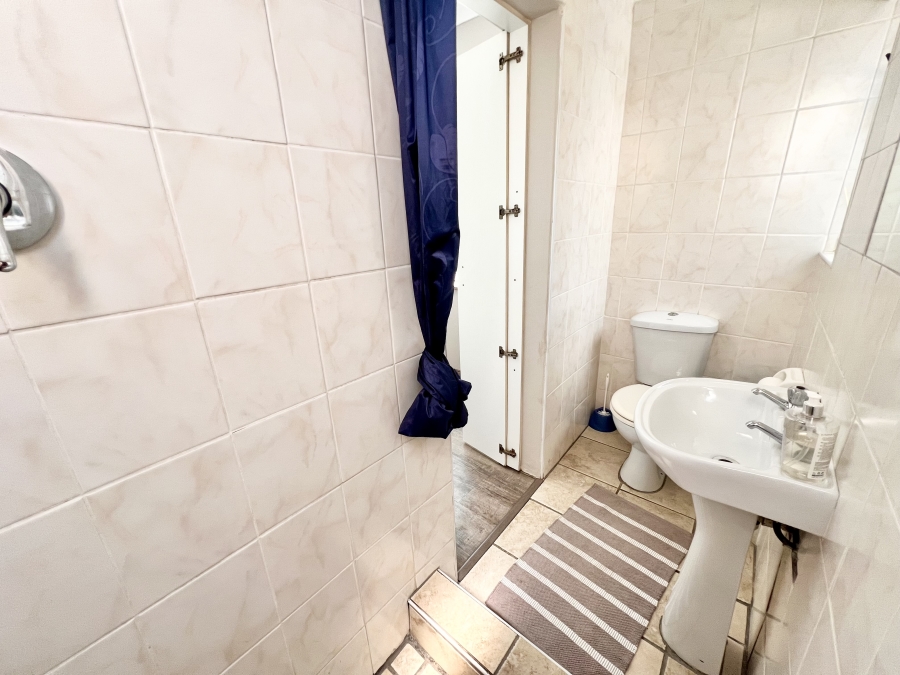 4 Bedroom Property for Sale in Richmond Estate Western Cape